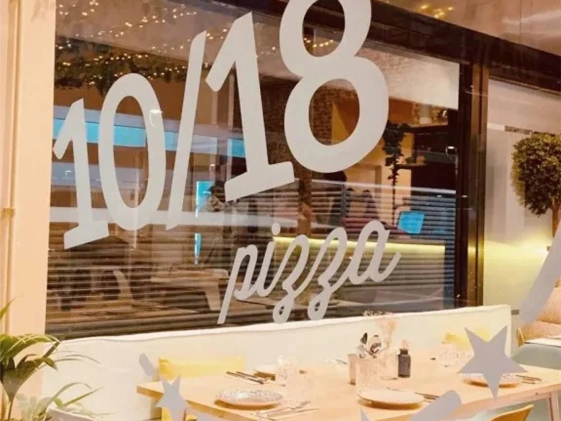 10 / 18 PIZZA - Comida para Llevar (Take-Away)