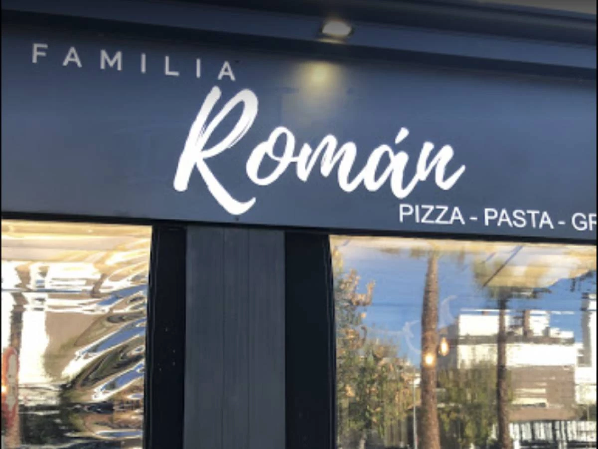FAMILIA ROMÁN PIZZA