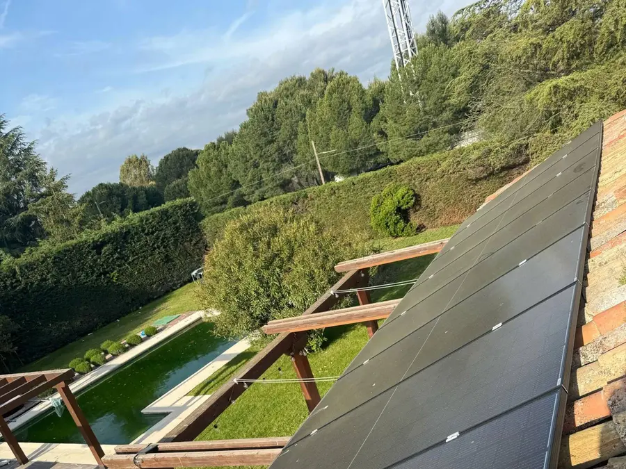 ¿AÚN SIN PLACAS SOLARES y/o BACKUP? 