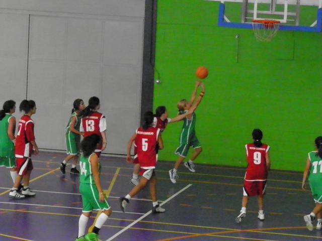 Dos jugadoras de baloncesto del club ADC Boadilla seleccionadas por la Federación de Madrid