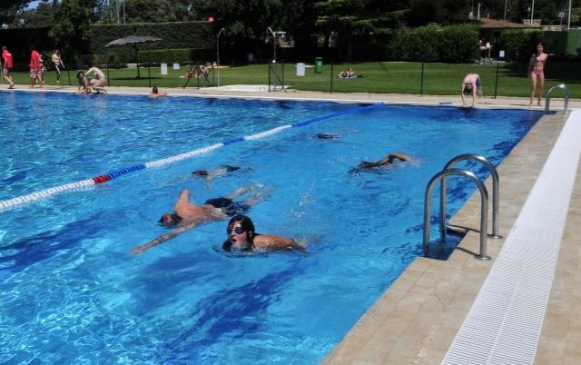 
                                                    El Ayuntamiento de Boadilla ofrece a los vecinos recomendaciones para afrontar la ola de calor