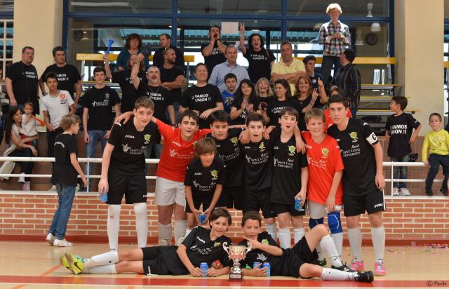 El equipo Infantil de fútbol sala de la UD Las Rozas - Boadilla se proclama campeón de liga