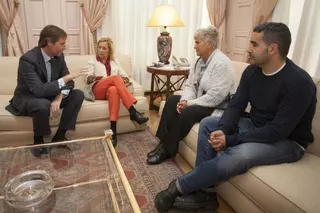 El alcalde de Boadilla y la familia de María Piedad piden a la Delegada del Gobierno que no dejen de buscarla