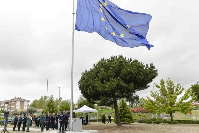La bandera europea ondea hoy en Boadilla para conmemorar el Día de Europa