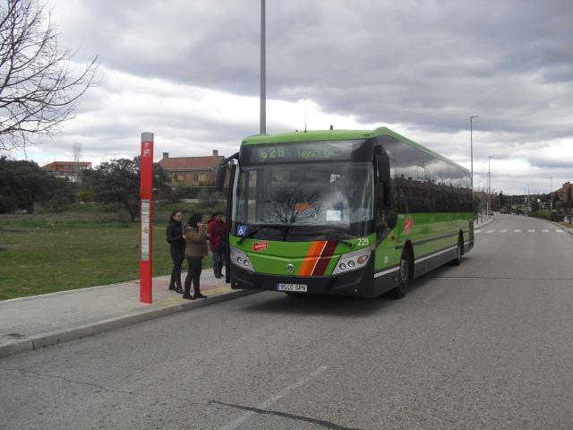 
                                                    Nueva ubicación para la cabecera de las líneas 573, 627 y 628 en Moncloa durante los fines de semana