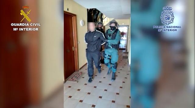 
                                                    Detenidos 22 miembros de una red especializada en el robo, manipulación y tráfico ilícito de vehículos