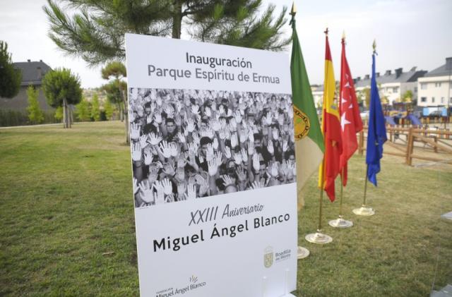 Inaugurado el parque Espíritu de Ermua en el XXIII aniversario del asesinato de Miguel Ángel Blanco