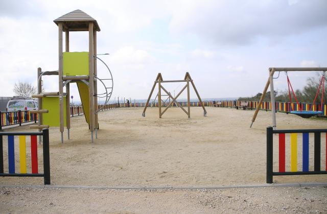 
                                                    Los parques Goleta y Bergantín en Cortijo Norte ya están a disposición de los vecinos