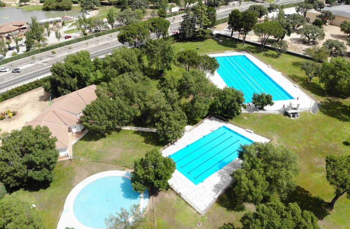 Abierta la piscina de verano de Boadilla: horarios y precios - Noticias en  Boadilla del Monte