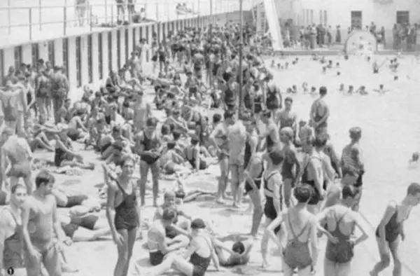 ¡Qué calor! La muestra fotográfica que repasa los veranos madrileños de nuestros abuelos