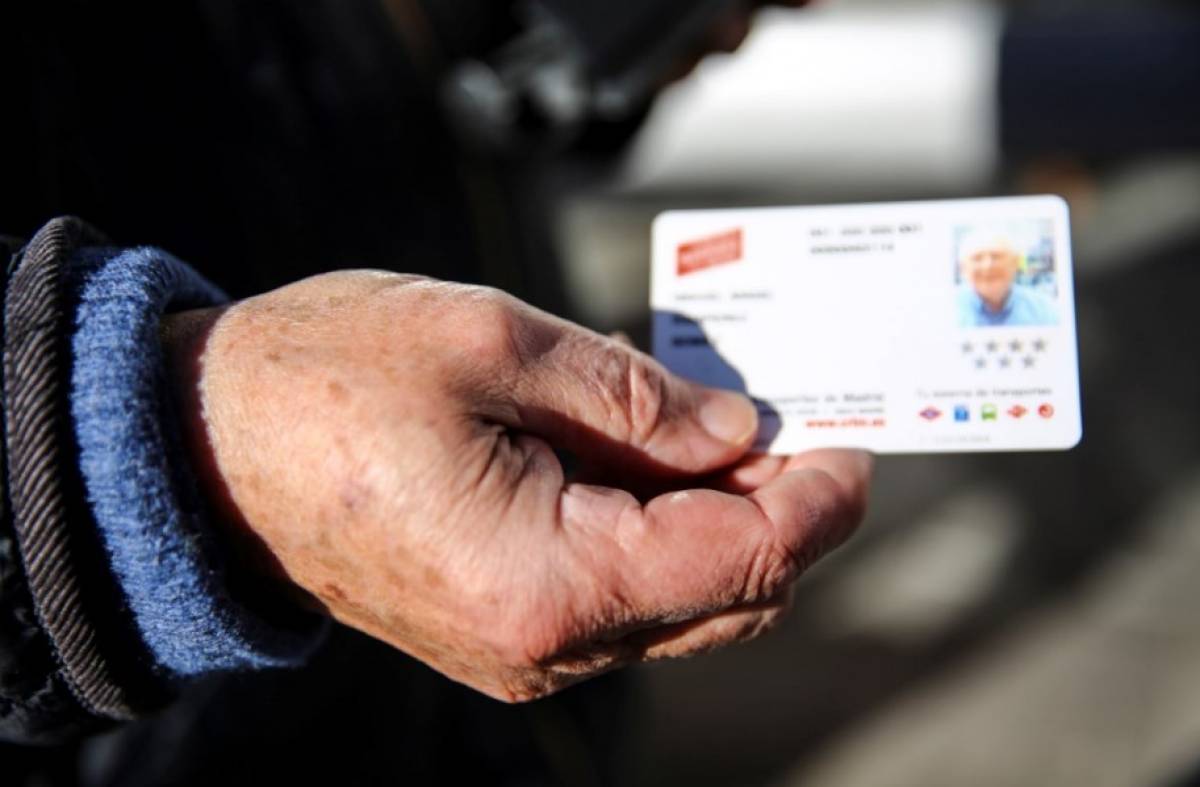 
                                                    Los mayores de 65 años de Boadilla pueden solicitar la ayuda económica al pago del Abono Transporte
