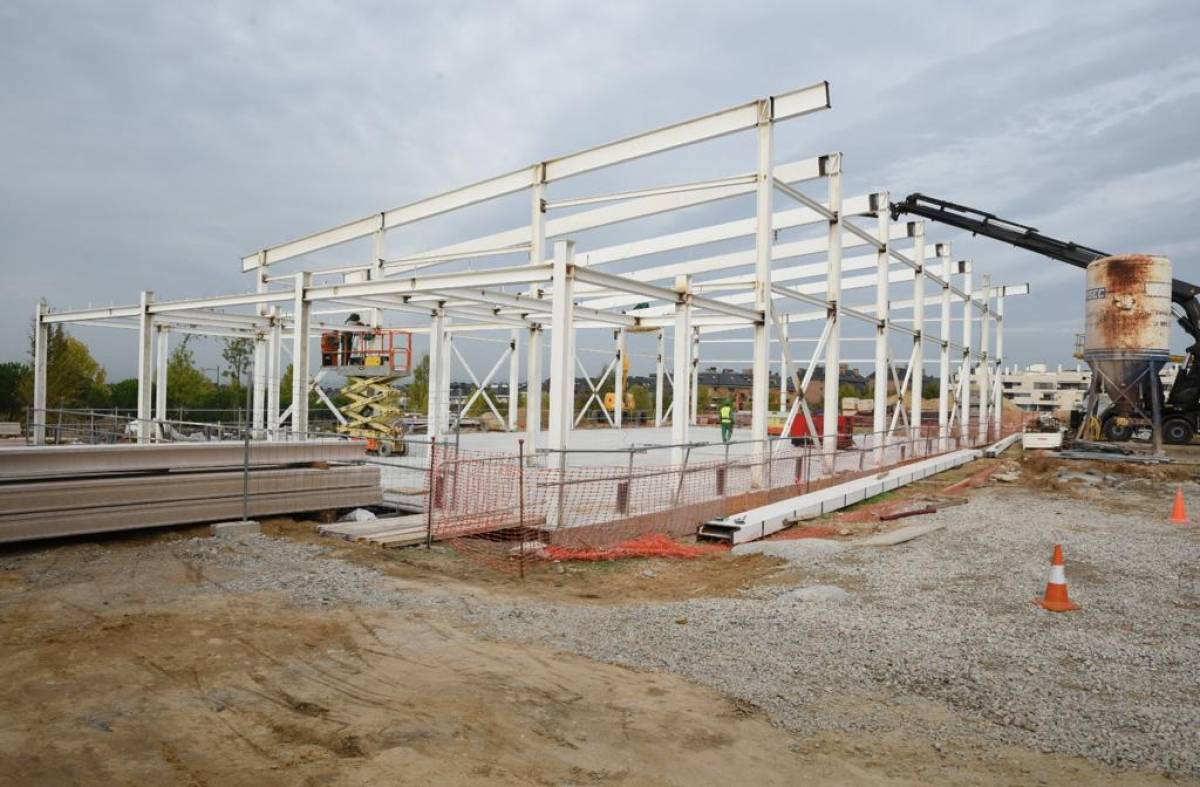 Avanzan las obras de ampliación y la construcción del gimnasio del IES Isabel La Católica de Boadilla