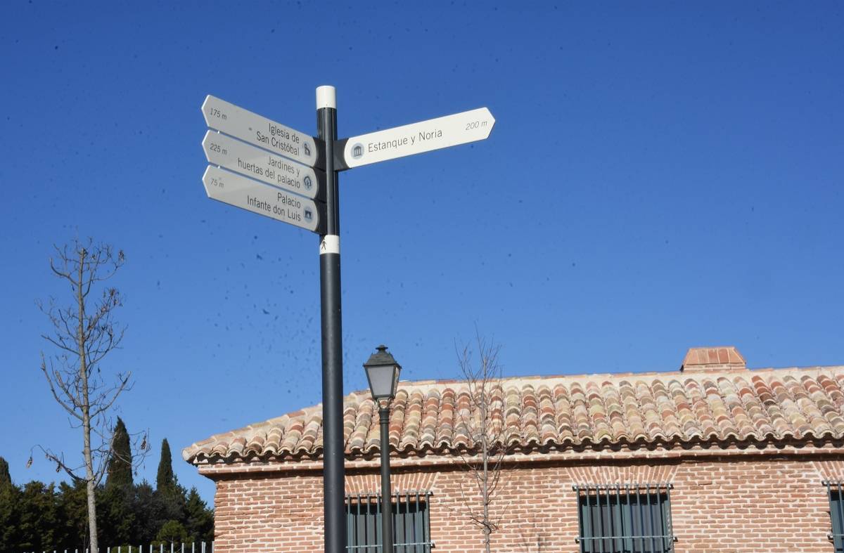 
                                                    Boadilla coloca señales en el casco histórico para ubicar sus principales monumentos