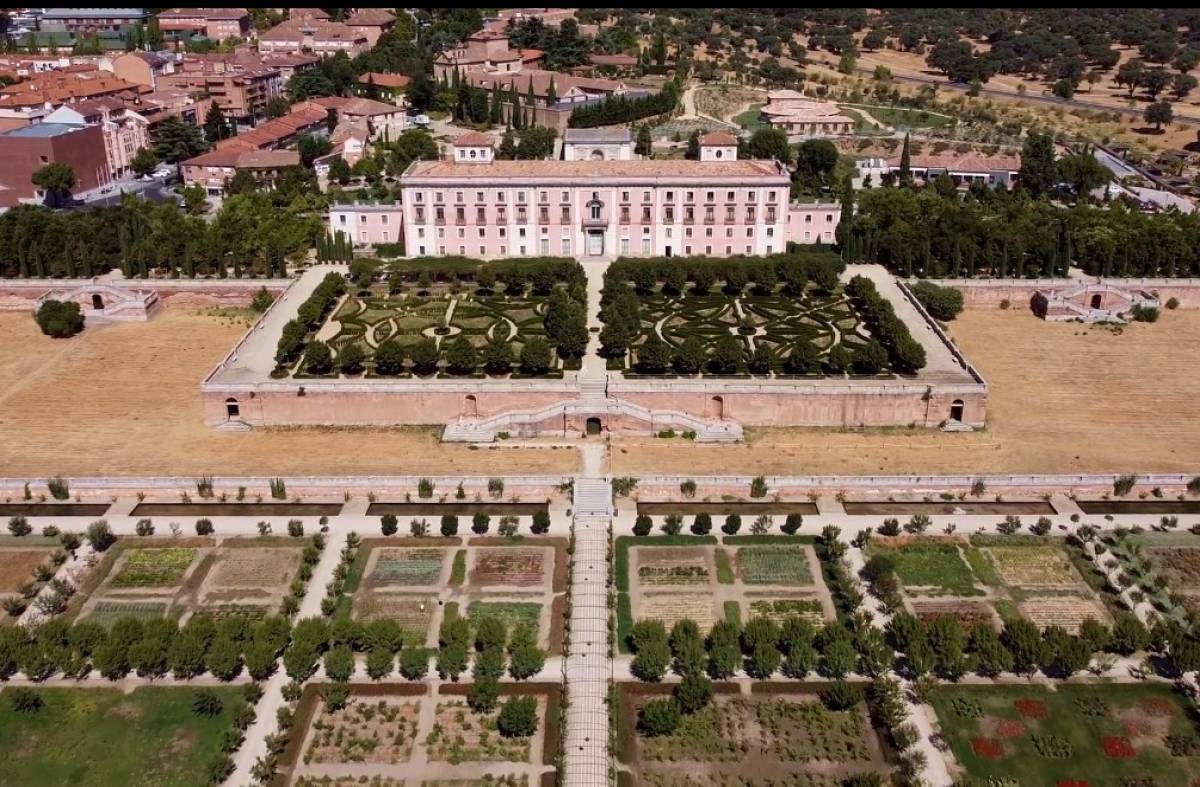 El espectacular entorno del Palacio de Boadilla a vista de dron - Noticias  en Boadilla del Monte