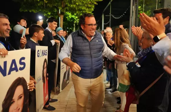 El PP arrasa en las elecciones de Boadilla: Javier Úbeda repetirá mandato como alcalde 
