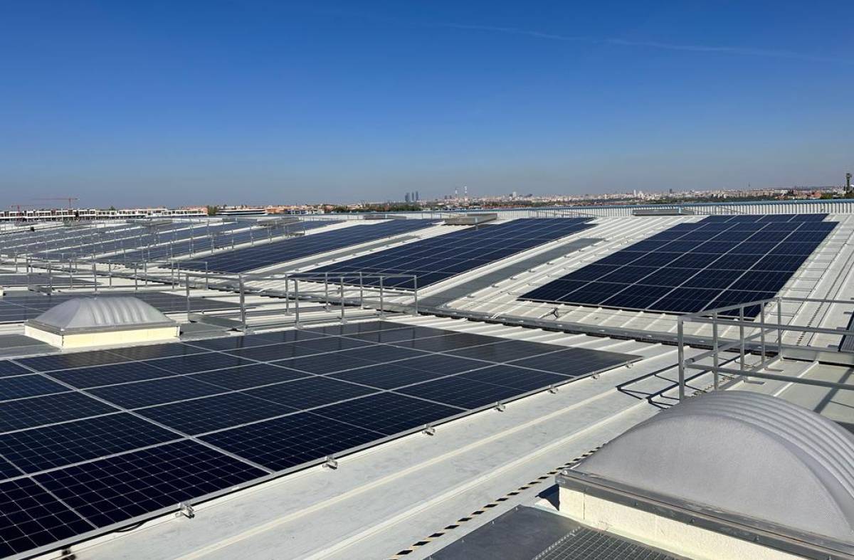 Metro Ligero Oeste instala más de 1.600 paneles fotovoltaicos para abastecerse de energía solar