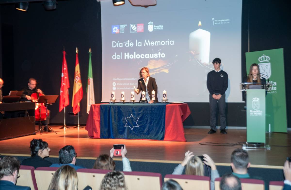 
                                                    Boadilla celebra un año más el acto en memoria de las víctimas del Holocausto