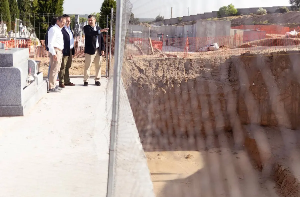El cementerio municipal de Boadilla se amplía con 91 sepulturas y 120 columbarios nuevos