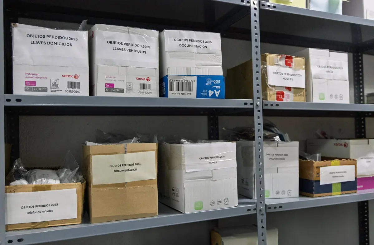 La Policía Local de Boadilla ha devuelto 331 objetos perdidos en el último año y medio