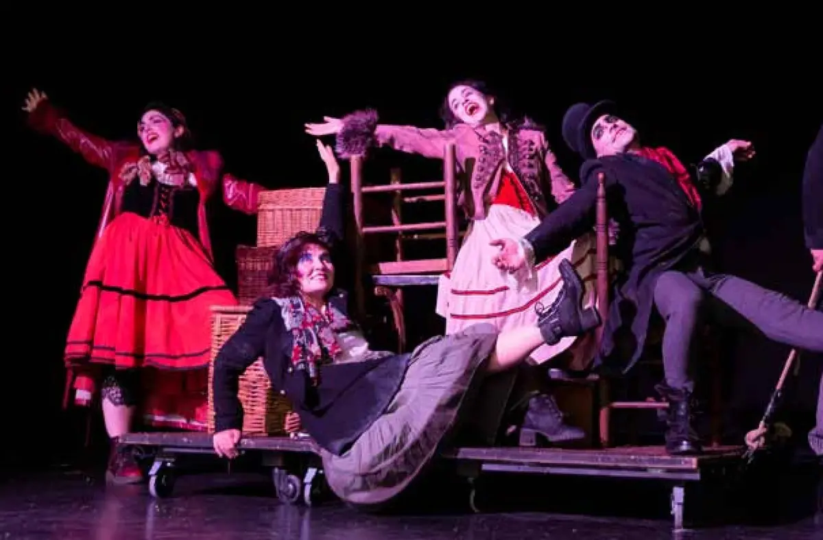 TEATRO. 'Entrepasos'. 26 de Septiembre en Pozuelo