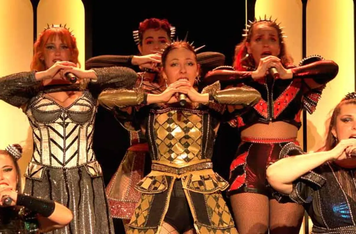 TEATRO. 'Seis, el musical'. 27 de Septiembre en Pozuelo