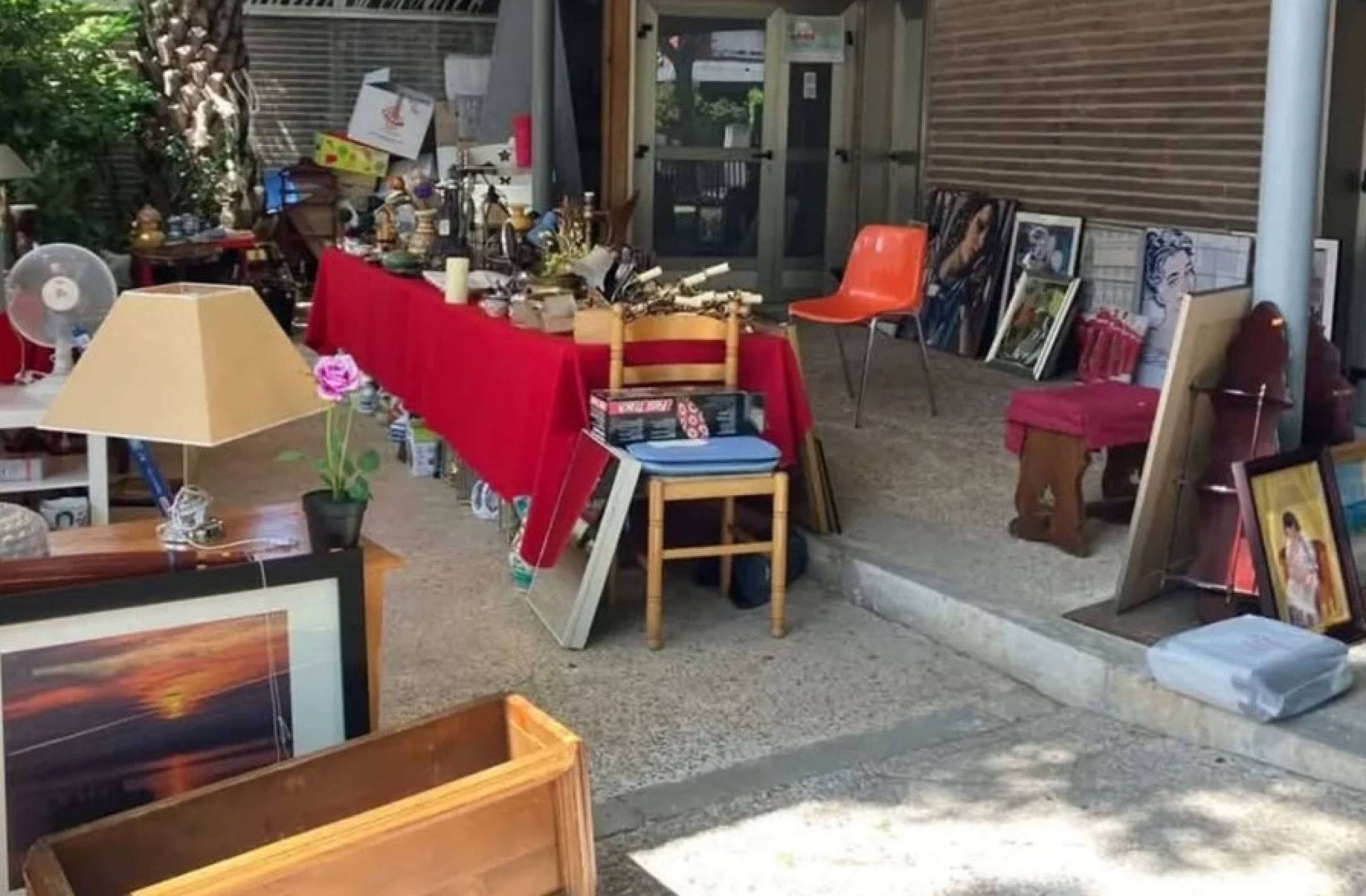 Boadilla Solidaria pone en marcha la recogida de artículos donados para su Rastrillo Benéfico de Navidad