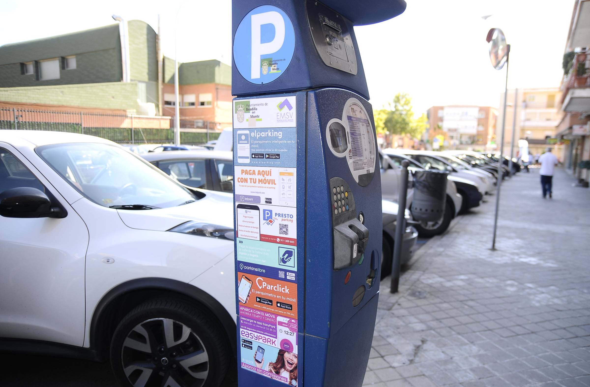 
                                                    Boadilla amplía la zona azul de aparcamiento al Paseo de Madrid 