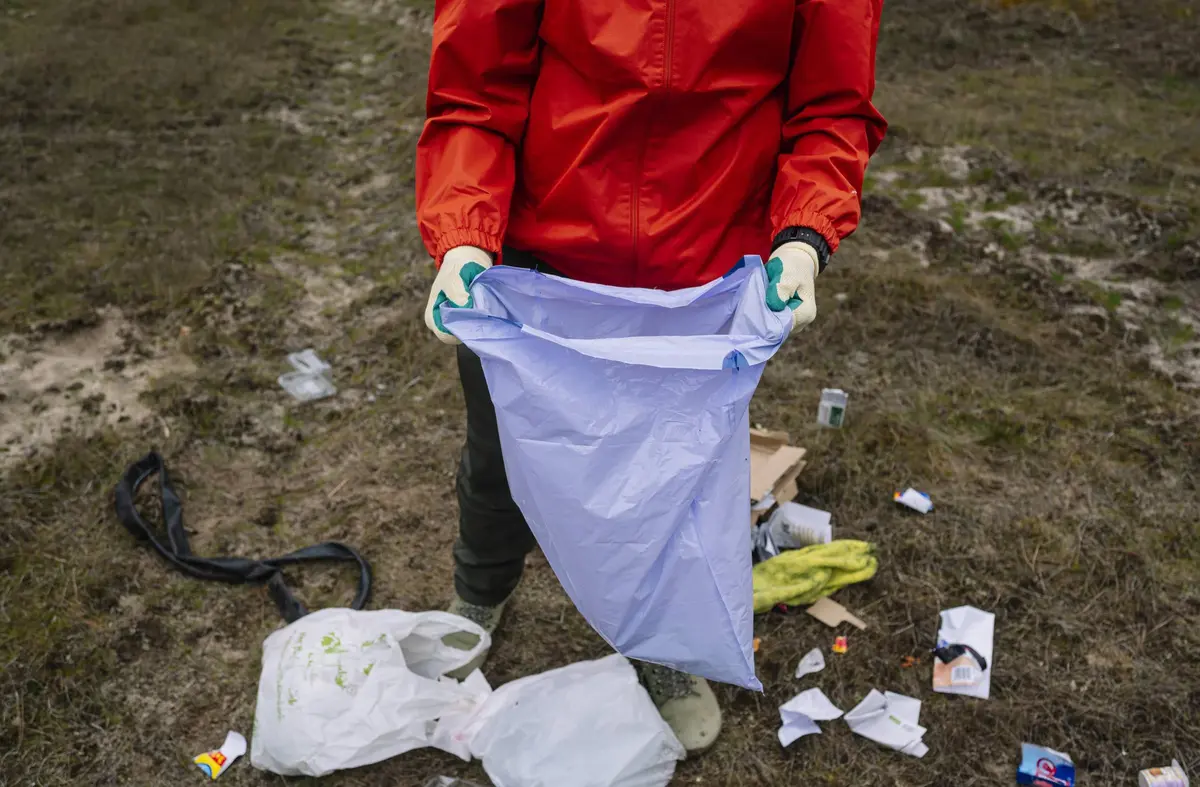 El Aula Medioambiental de Boadilla convoca una nueva jornada de recogida de residuos ‘Libera 1 m2