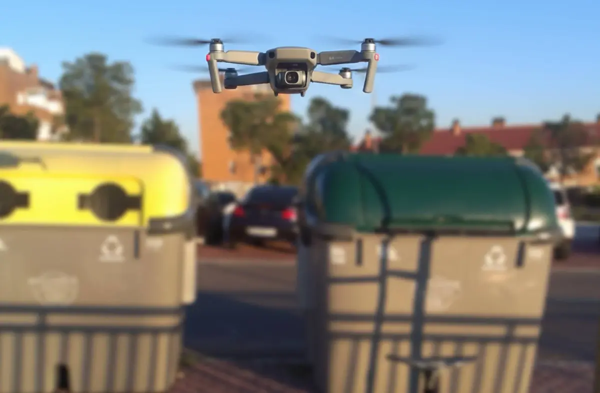 
                                        Boadilla activa una flota de drones que supervisará el correcto reciclaje