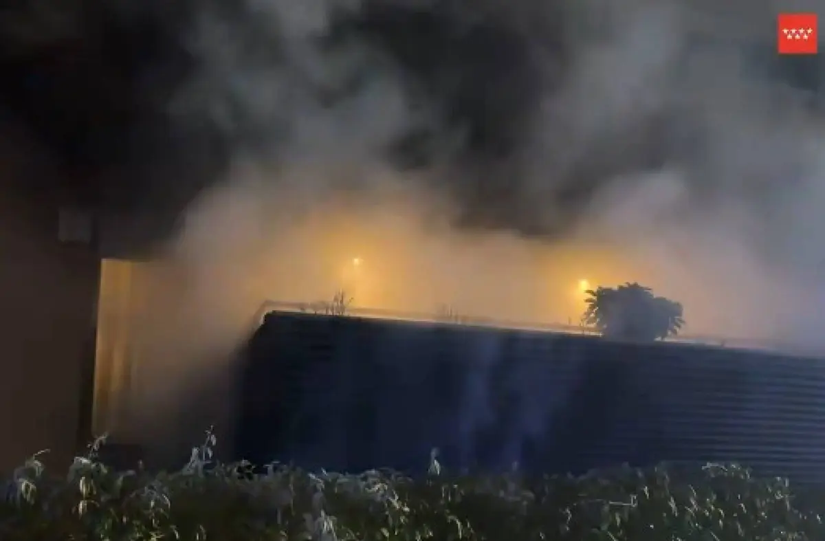 El incendio de una vivienda de Boadilla deja en estado crítico a una madre y a su hijo menor de edad