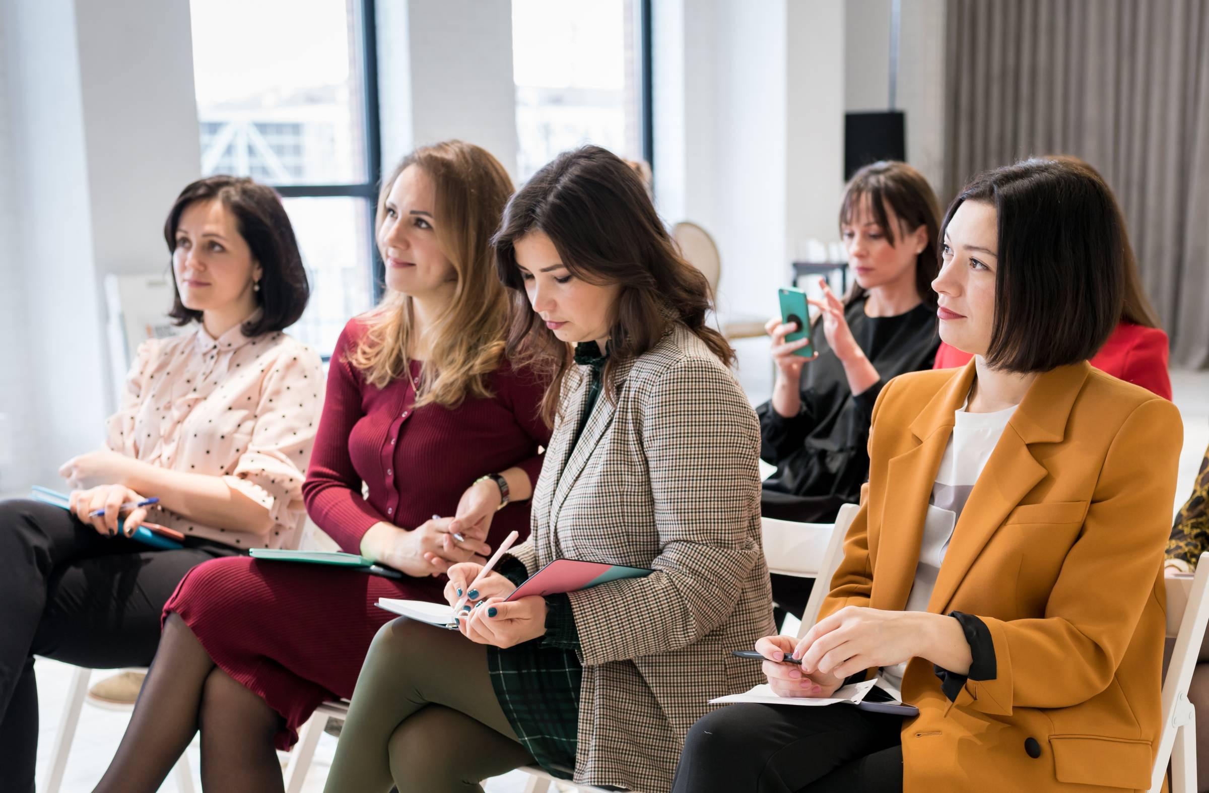 
                                                    Boadilla ofrece un curso gratuito para mujeres enfocado a la búsqueda de empleo y mejora profesional