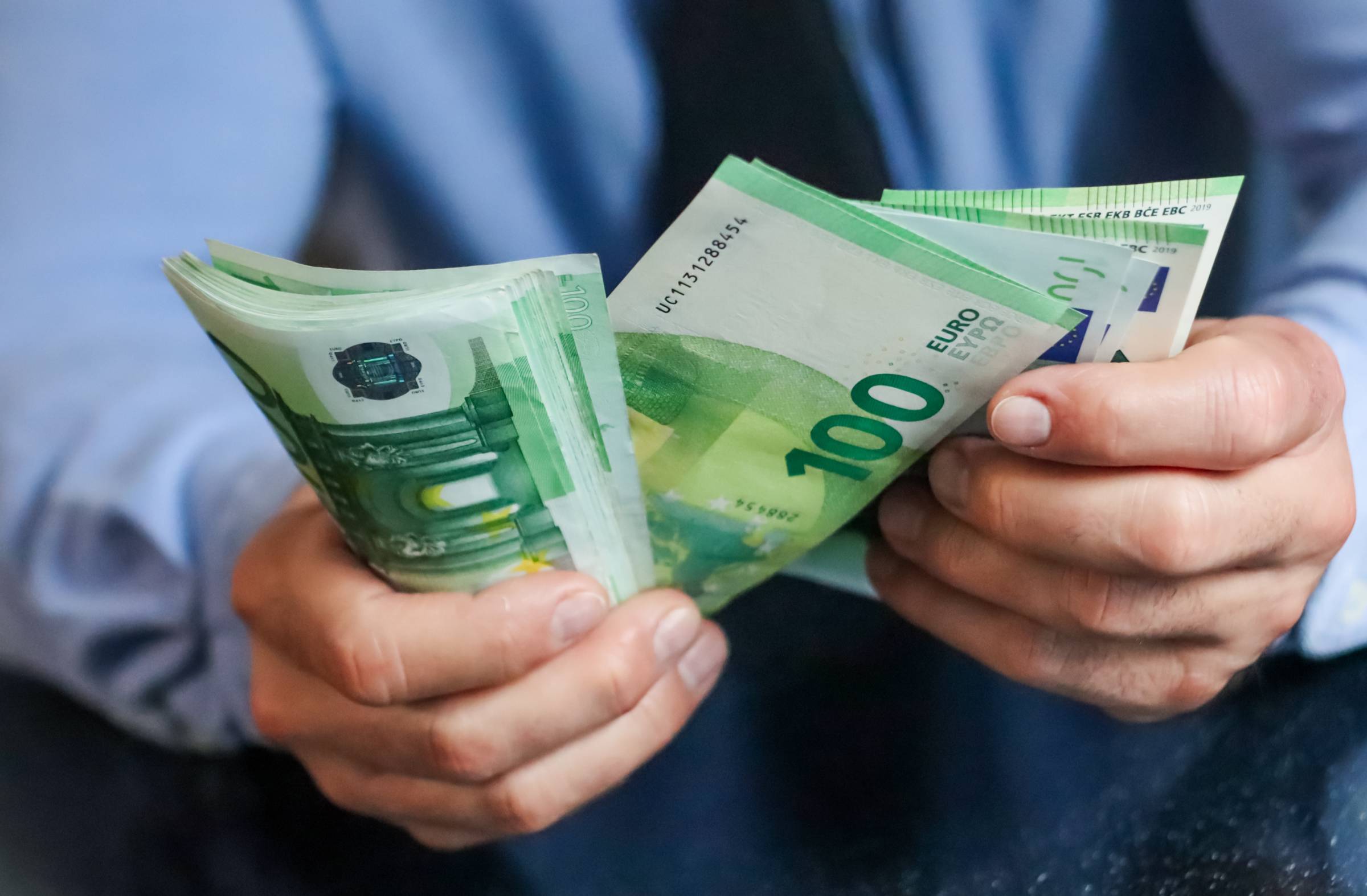 
                                                    Condenado a prisión un pastor evangélico por apropiación indebida de más de 500.000 euros de donaciones