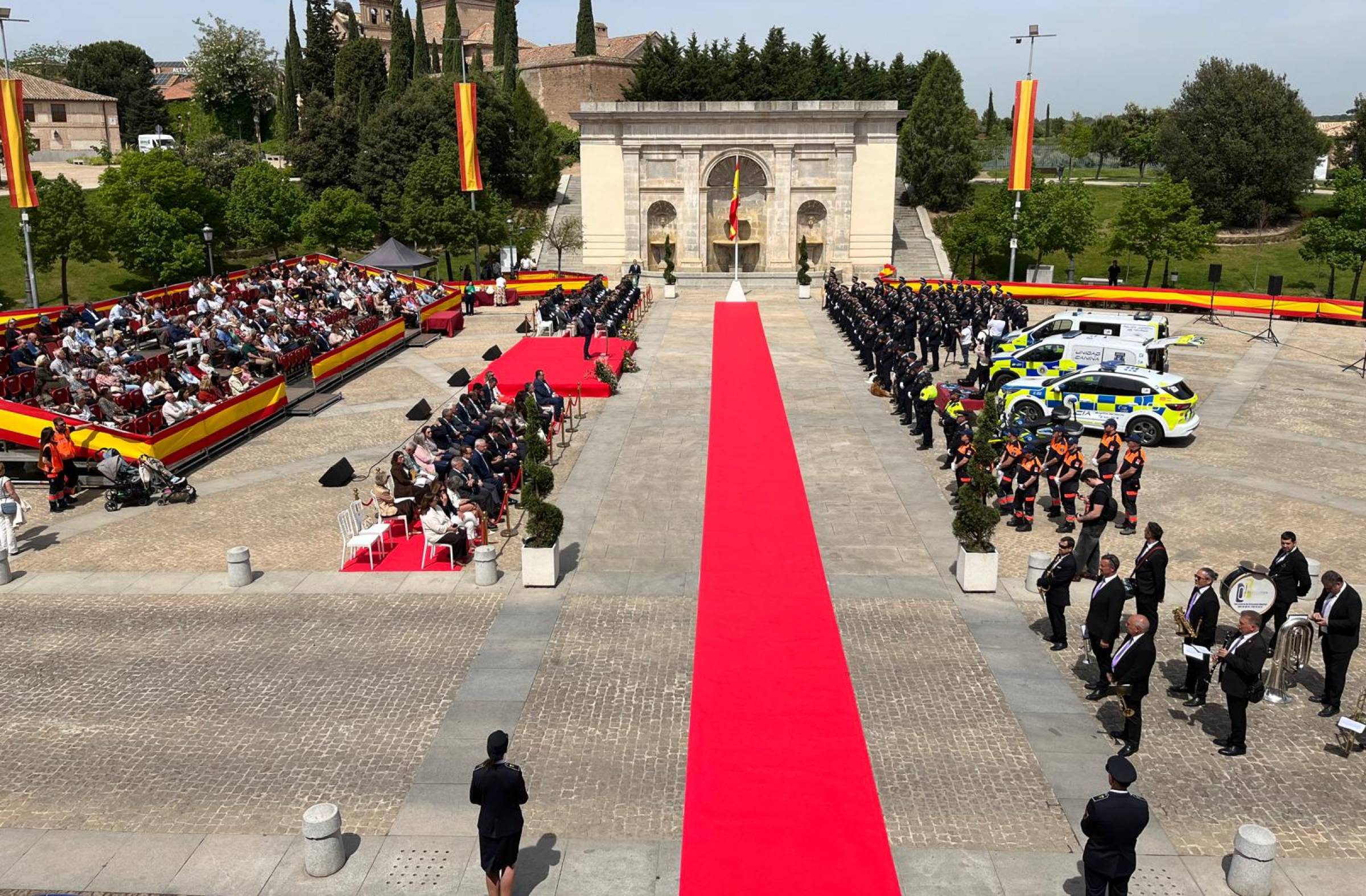 
                                                    La Policía Local de Boadilla celebra su patrón con la entrega de condecoraciones y reconocimientos a agentes y personal civil