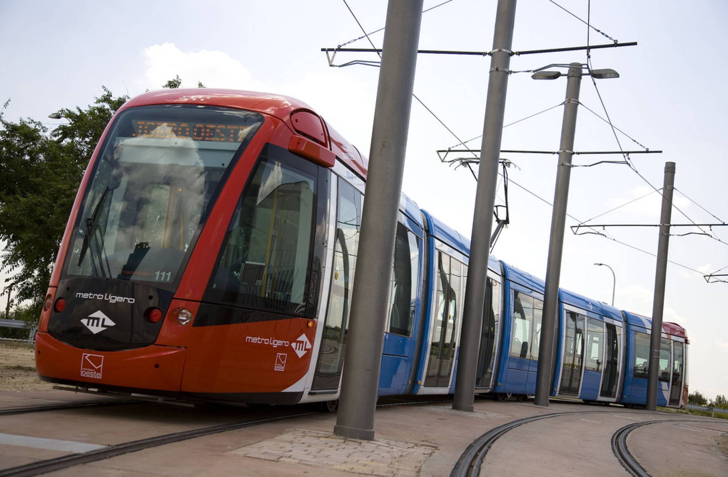 
                                                    Interrupción parcial del servicio en la línea ML3 de Metro Ligero Oeste por las Fiestas San Babilés