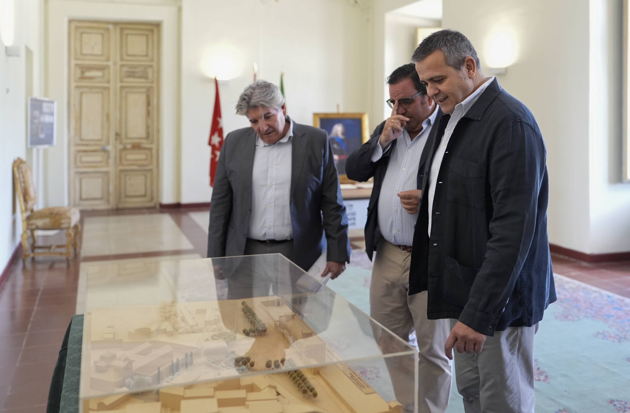 
                                                    Boadilla recibe la maqueta histórica del Palacio del Infante Don Luis que se podrá visitar a partir de ahora