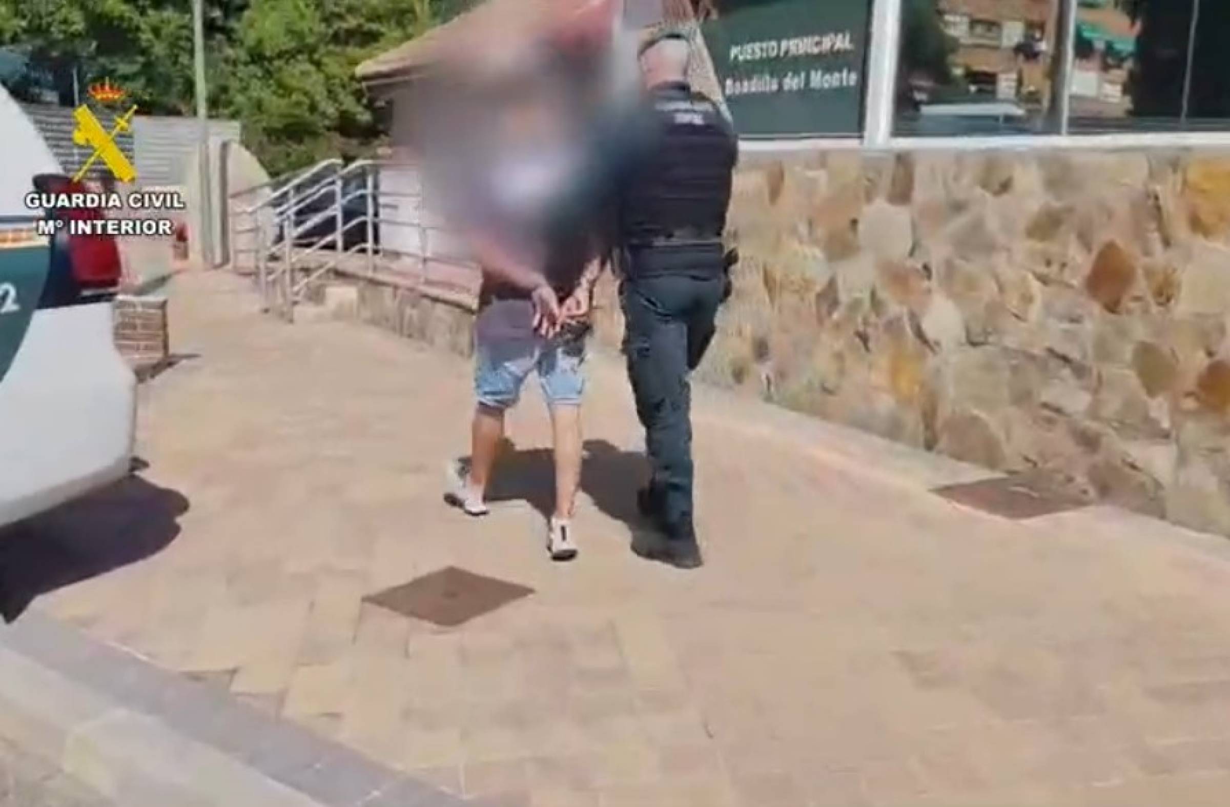 
                                                    Detenido un conductor por transportar más de 100 kilos de hachís en la M-40, a la altura de Boadilla
