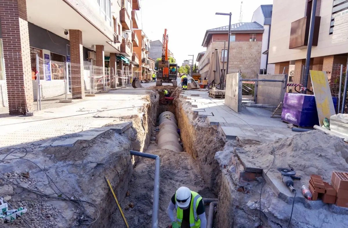 Avanza la remodelación del casco histórico de Boadilla con la obra del nuevo colector de saneamiento