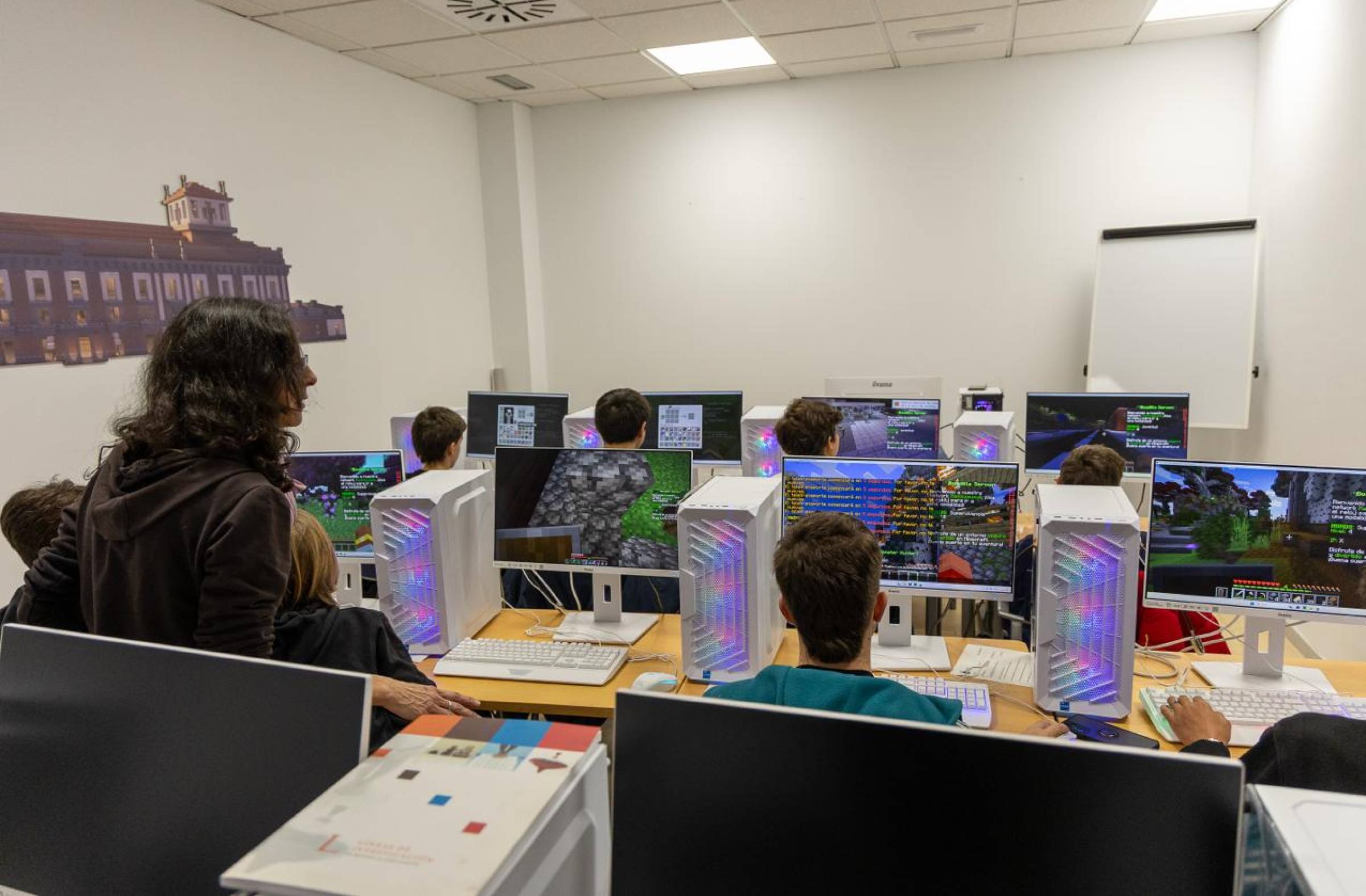 
                                                    La Casa de la Juventud de Boadilla reunió a más de 17.000 participantes en sus actividades de la temporada 2025/26