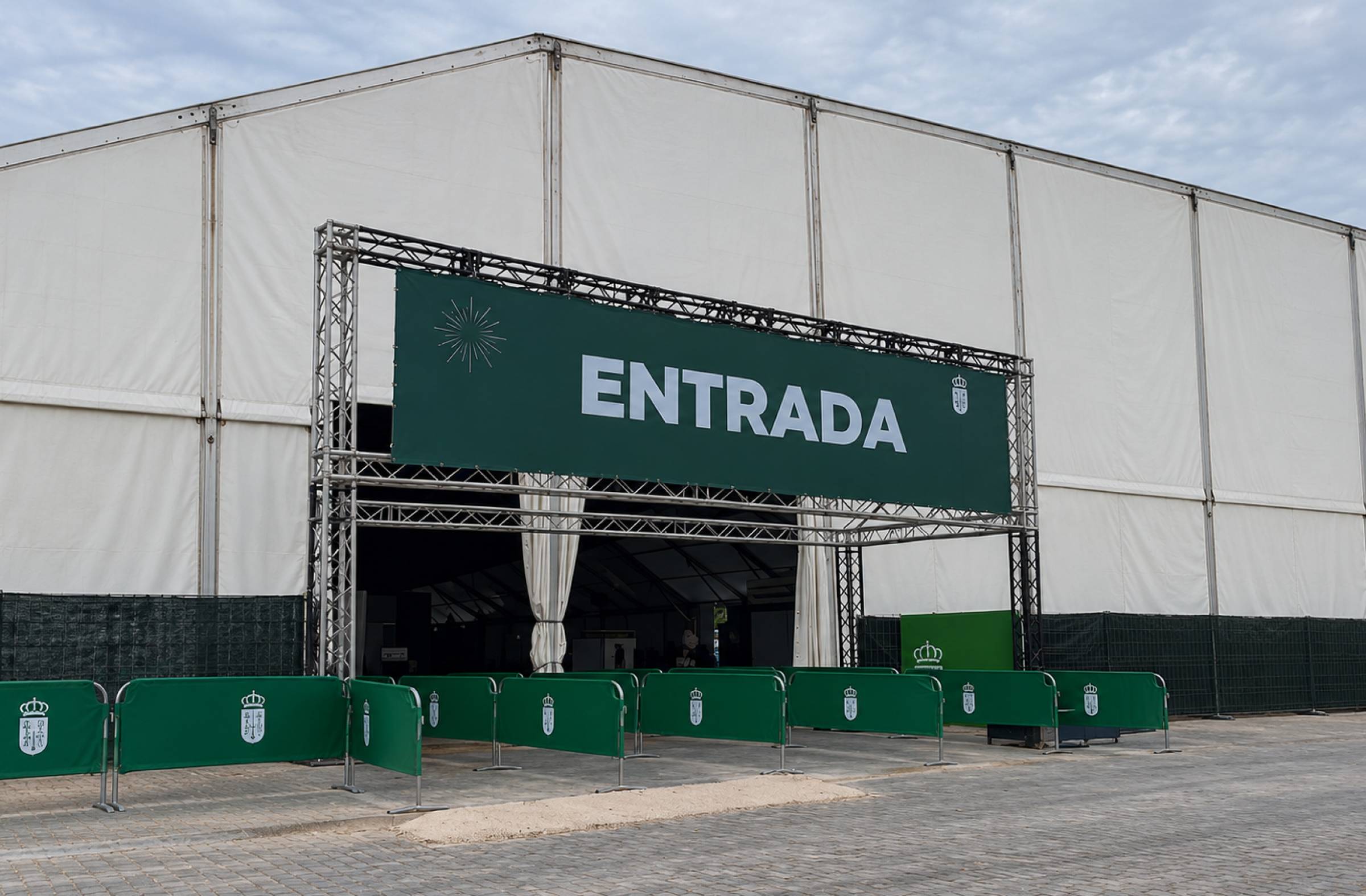 
                                                    Fiestas de Boadilla 2026: autobuses gratuitos, aparcamientos y cortes de tráfico