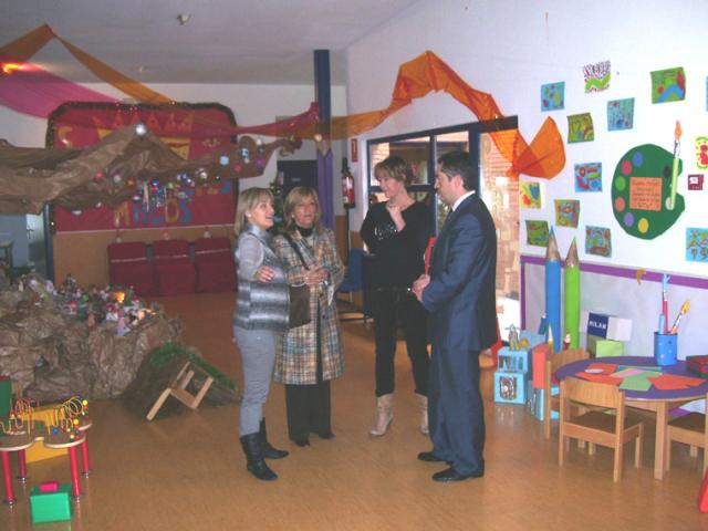 Visita del alcalde a la Escuela Infantil Tákara