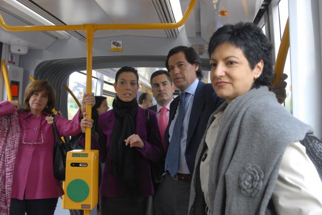 El viceconsejero de Empleo y Mujer inaugura el Metro del Empleo de Boadilla del Monte