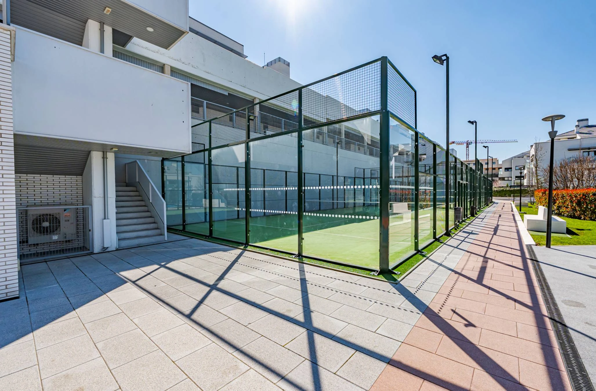 Escritorio con almacenaje