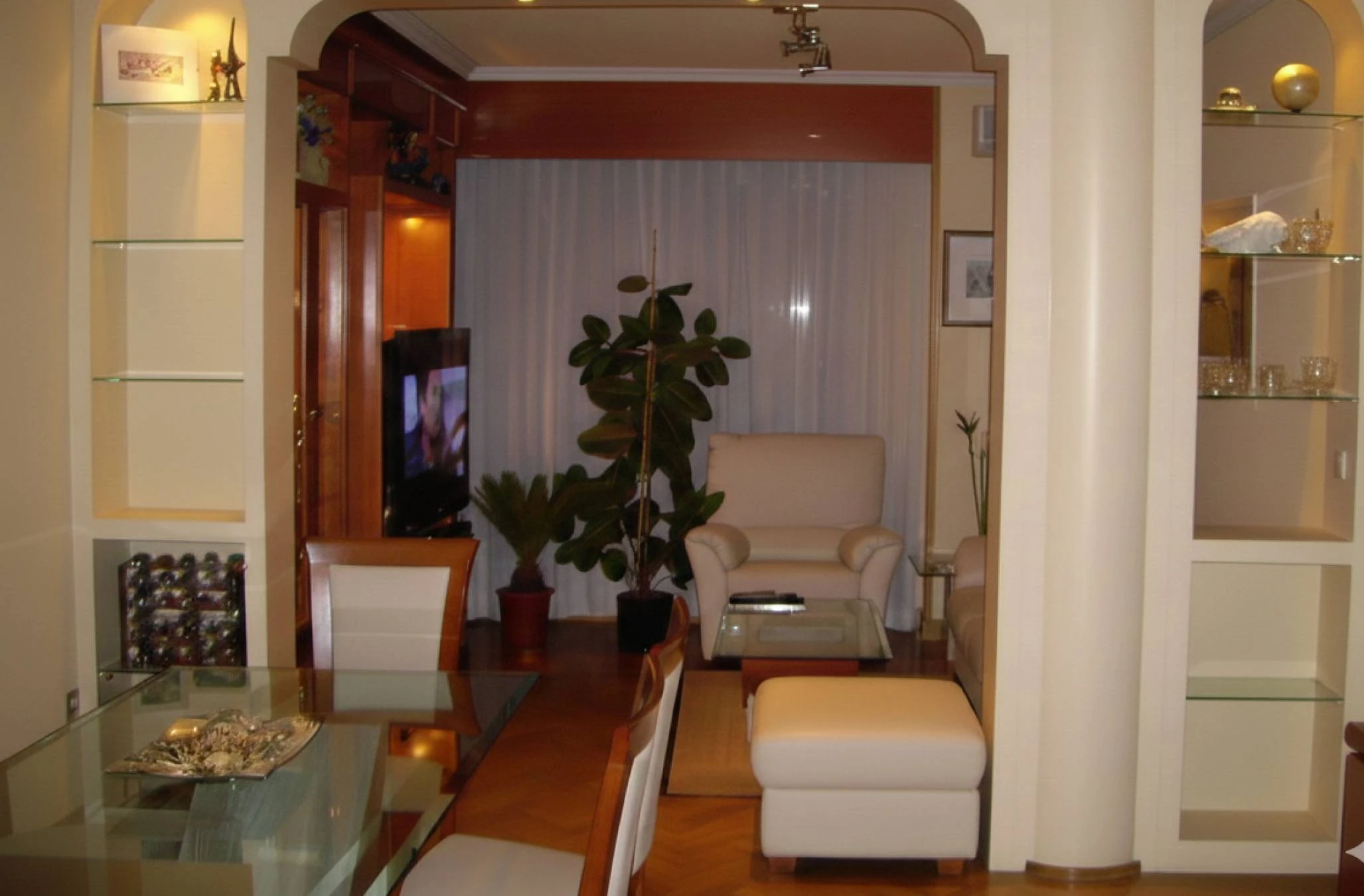 Escritorio con almacenaje