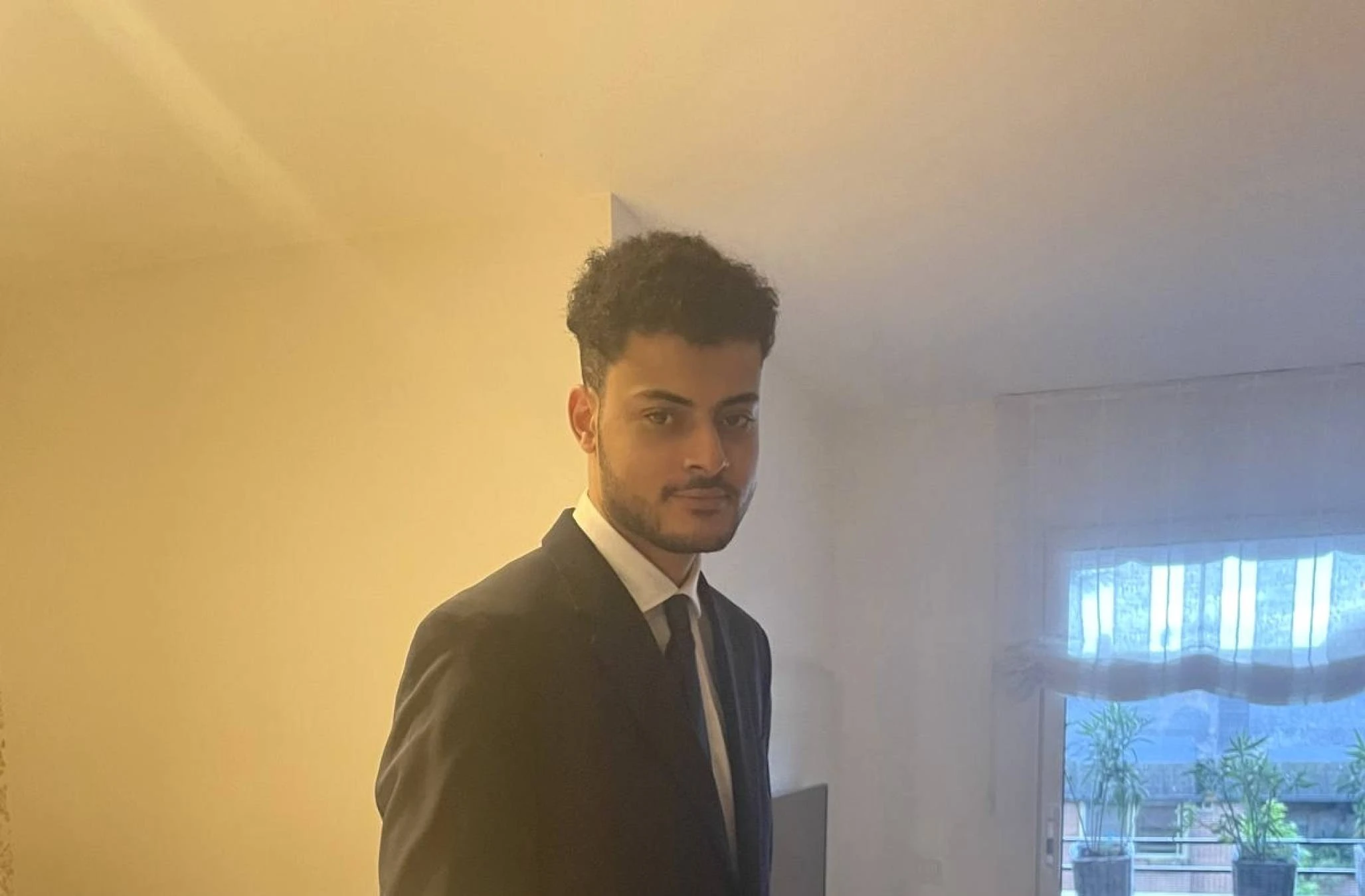 Escritorio con almacenaje